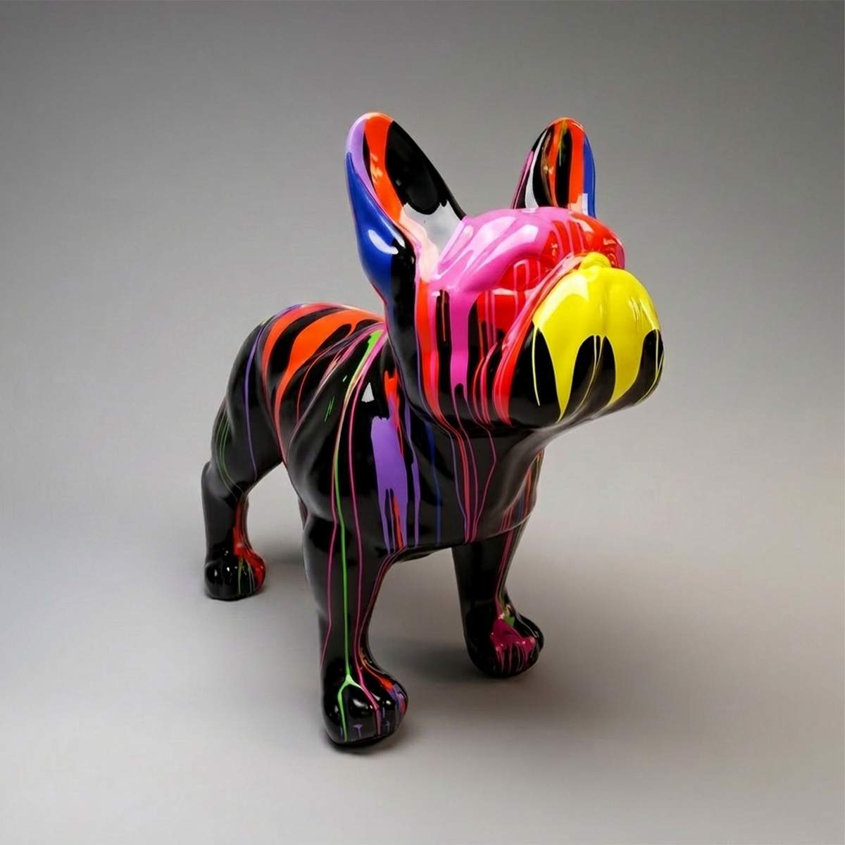 Un gros chiot bulldog - version multicolore. – Image 6