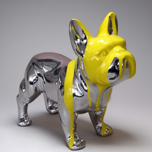Petit chien bulldog debout, chromé et peint