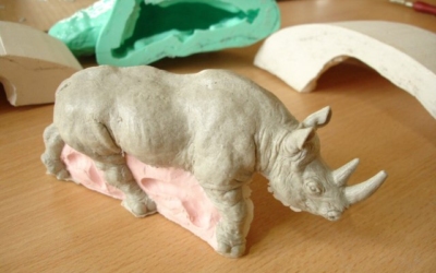 Moulage Minéral-Résine – Solutions Modernes pour la Décoration et l’Architecture