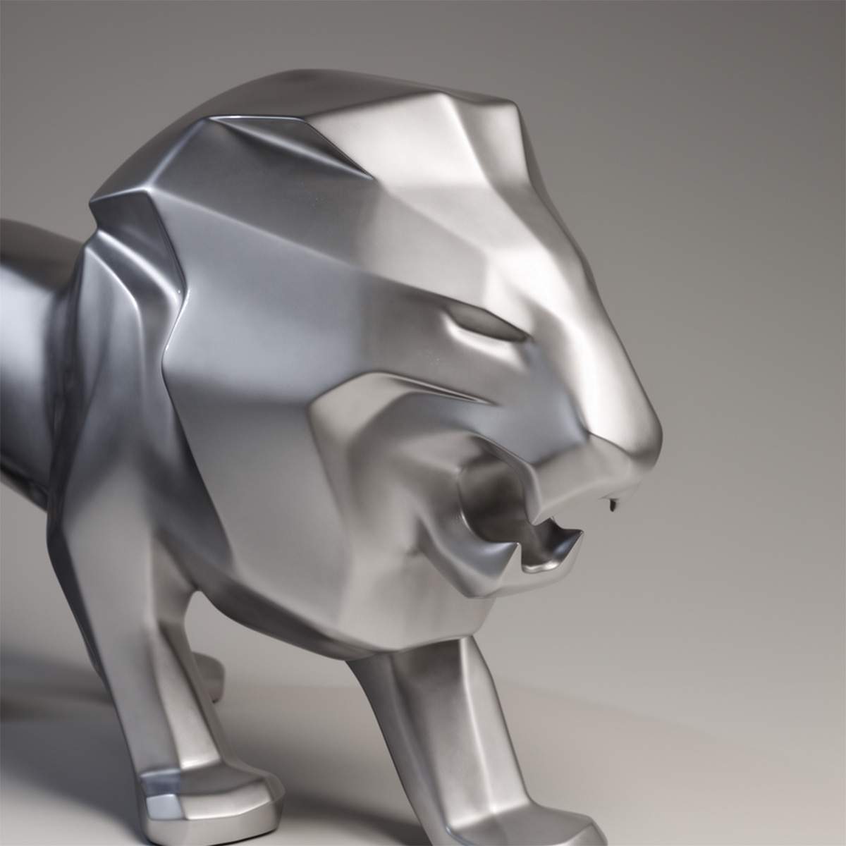 Figure Exclusive de Lion - Brillance Argentée – Image 2