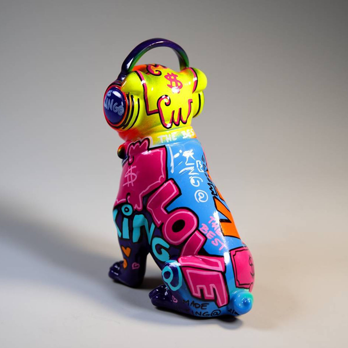 Figure Décorative Bulldog Avec Casque Audio Kinga Pop Art – Image 4