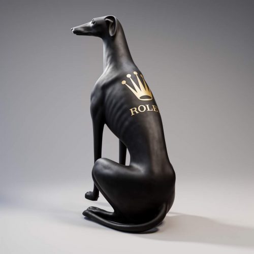 Grande figure de chien greyhound noir avec motif RLX