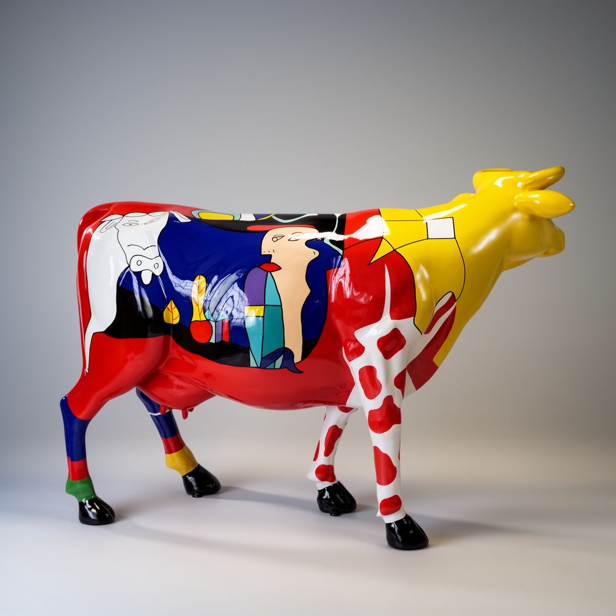 Figure Publicitaire Vache Avec Motif Picasso