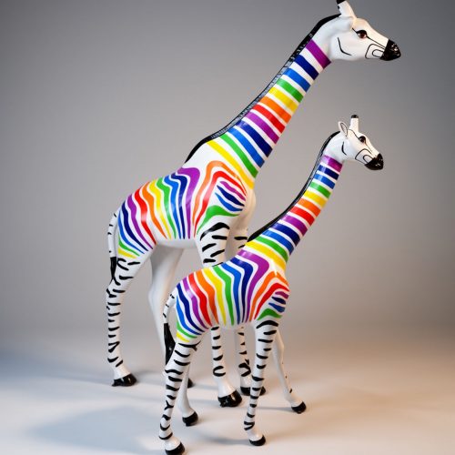 Grande Figurine de Girafe Grandeur Nature - Zèbre Coloré