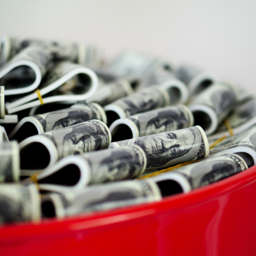 Petite Barrique avec des Dollars - Peinture + Logo