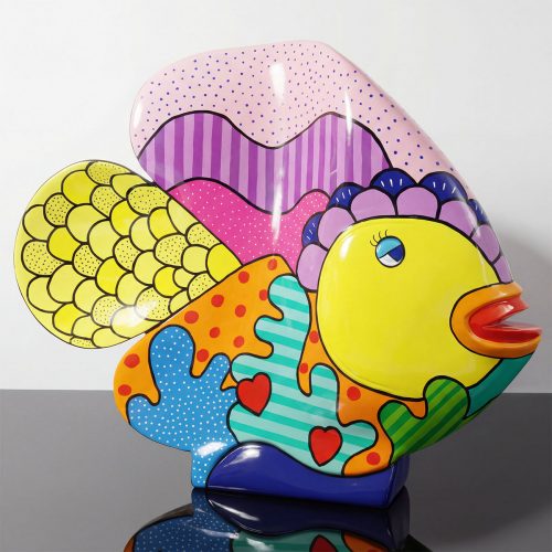 sculpture poisson en fibre de verre colorée style pop art jaune, rose et motifs graphiques, pour déco ou publicité