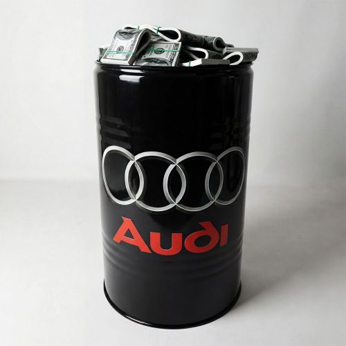 figure baril Audi en fibre de verre noir au logo rouge et anneaux argentés, style publicitaire moderne, usage déco ou événementielle