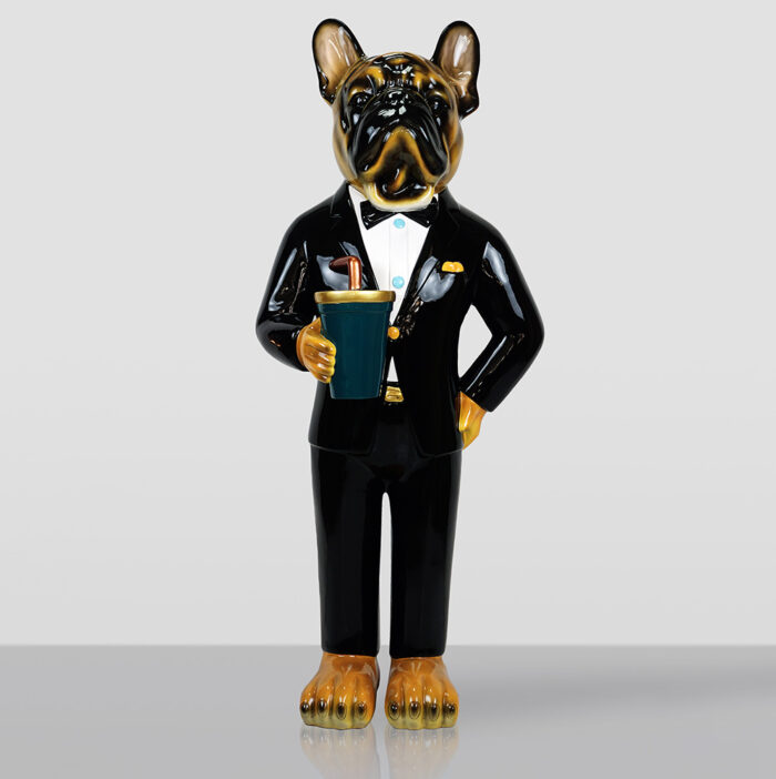 Figurine Décorative Bulldog Debout en Costume