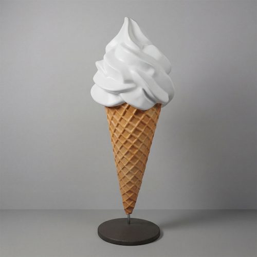 sculpture cône de glace en fibre de verre blanc et gaufrette beige, style réaliste pour décoration ou signalétique commerciale