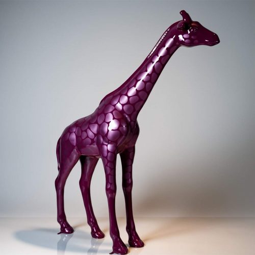 Grande Figurine de Girafe Grandeur Nature – Taches Violettes