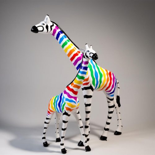 Grande Figurine Giraffe Taille Naturelle – Rayures Zebra Colorées