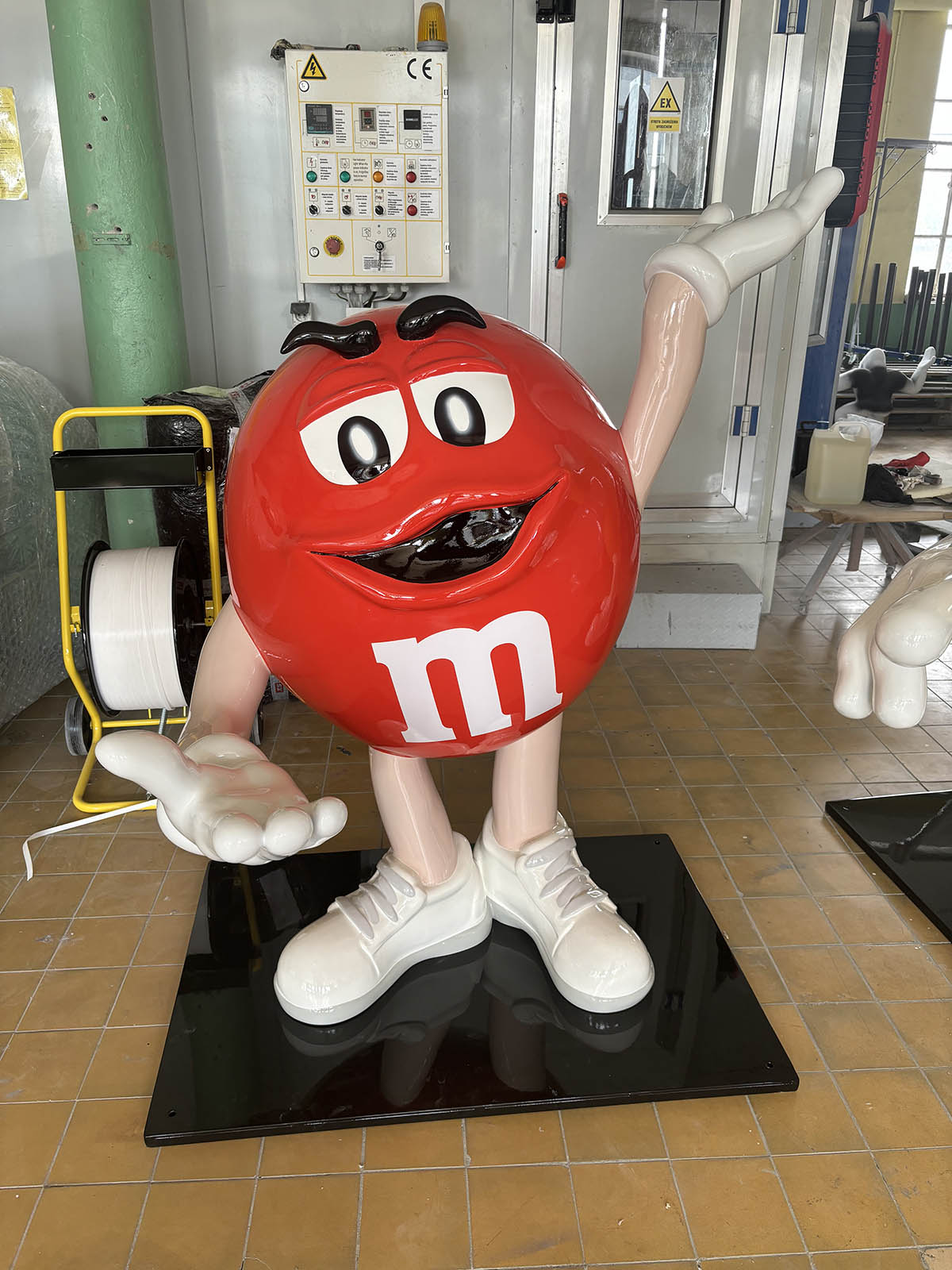M&M’s XXL – Une Attraction Colorée pour les Invités 7 IMG 6816