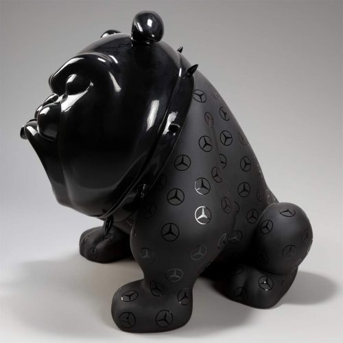 Chien bouledogue Avella 55 cm - logo Mercedes