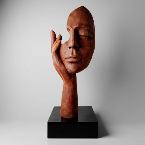 Grande Masque avec Main sur Socle – Effet Rouille