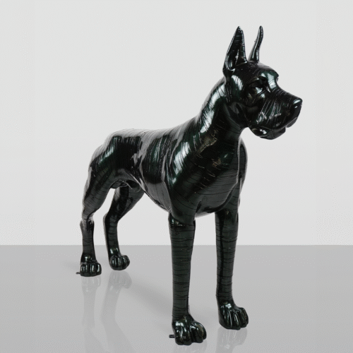 Dog Allemand Vert Recouvert de Peinture