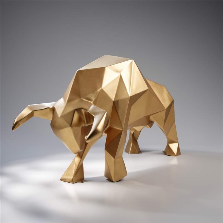 Grande Sculpture – Taureau Géométrique Doré