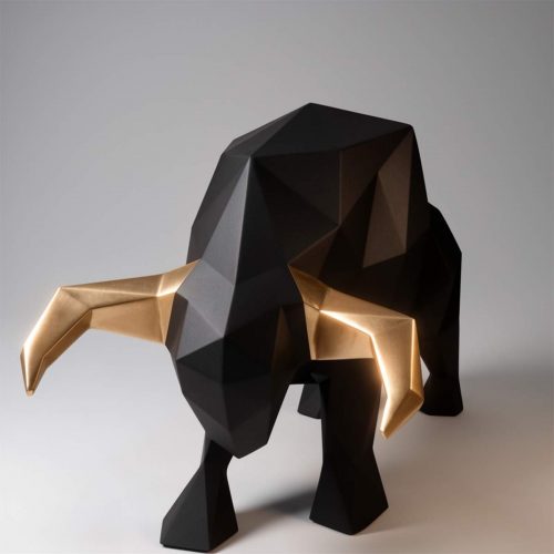 Grande Figure de Taureau Géométrique
