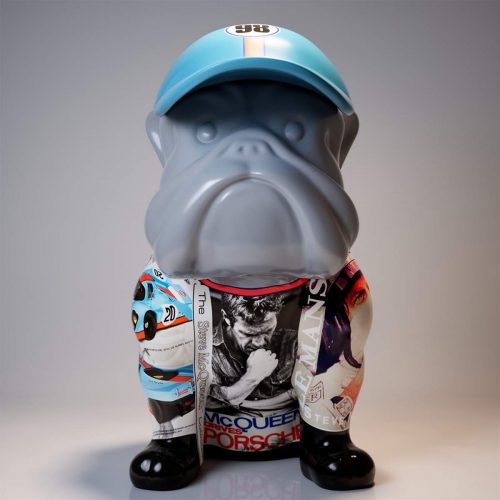 Chien Bulldog avec casquette - McQueen